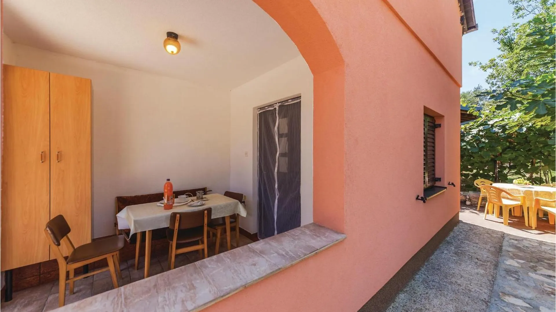 Amazing Apartment In Pavicini With Kitchen
